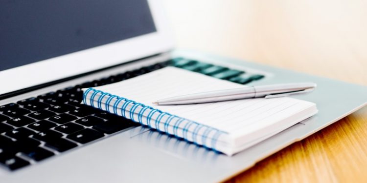 Centec oferece 240 vagas em cursos gratuitos com aulas online; inscrições abertas