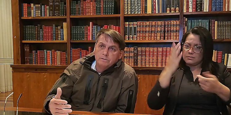 Cerco contra Queiroz empareda Bolsonaro, que teme delação de aliado