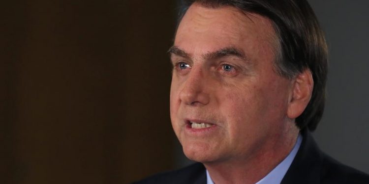 Tribunal de Contas decide investigar gastos no cartão da Presidência