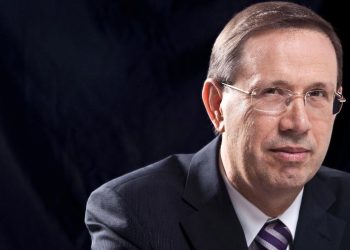 O empresário Carlos Wizard Martins, que adquiriu as marcas de materiais esportivos Topper e Rainha (Foto: Fabiano Accorsi/Divulgação)