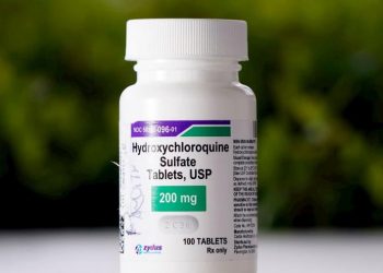 Depois de doar 2 milhões de doses ao Brasil, EUA suspendem cloroquina