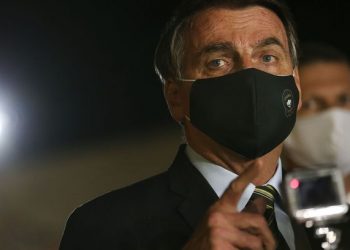 Bolsonaro afirmou que imprensa não precisa criar estado de pânico em população sobre vírus (Foto: Marcello Casal Jr/Agência Brasil)