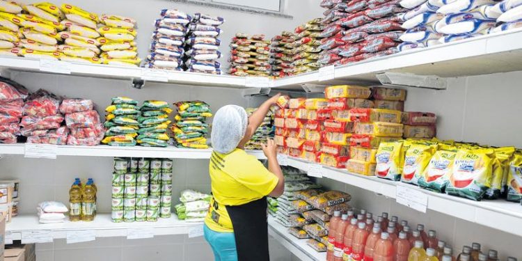 Distribuição da merenda escolar enfrenta problemas no Interior