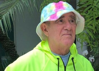 Aos 85 anos, Renato Aragão enxerga a sua saída da Globo como o início de uma nova etapa profissional (Foto: Reprodução/Instagram)