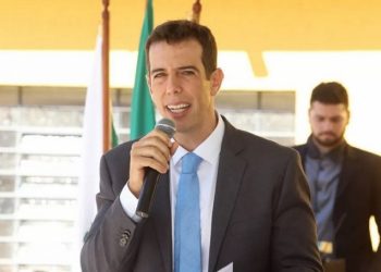 O secretário de Educação do Paraná, Renato Feder (Foto: Divulgação/Secretaria da Educação do Paraná)