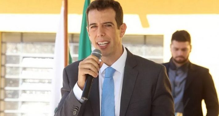 O secretário de Educação do Paraná, Renato Feder (Foto: Divulgação/Secretaria da Educação do Paraná)