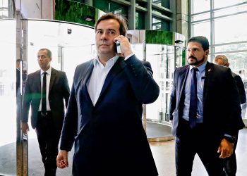 Maia passa fim de semana articulando para levar à votação o adiamento das eleições (Foto: Aloisio Mauricio/Fotoarena)