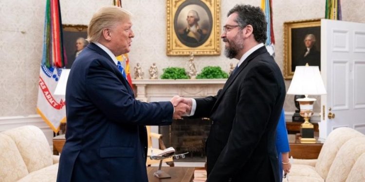 Em reunião sobre Floyd na ONU, Brasil protege Trump e defende polícia