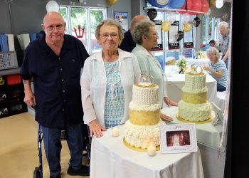 Junto há 53 anos, casal morre de Covid-19 de mãos dadas