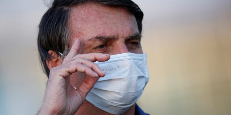 Bolsonaro testa positivo para Covid-19 pela terceira vez, informa Planalto