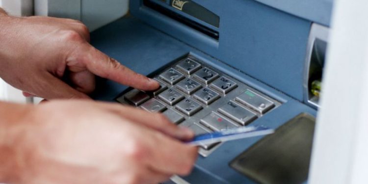 Banco Central anuncia lançamento da nota de R$ 200