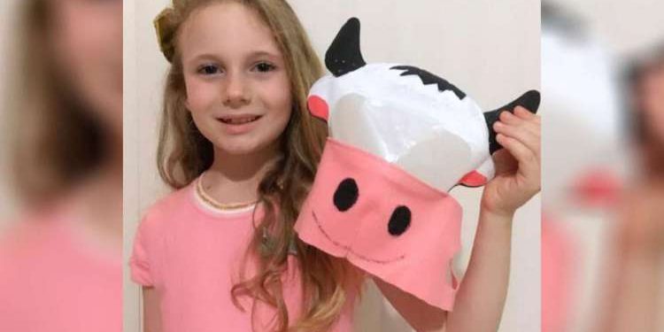 Máscara de gado vence concurso infantil lançado por Damares