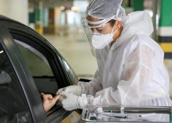 Recuperados da Covid-19 voltam a apresentar sintomas meses após a confirmação