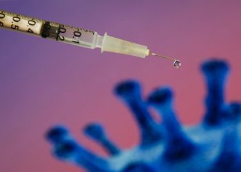 Foto ilustrativa de seringa com vacina contra o coronavírus (Foto: Andre Melo Andrade/Estadão Conteúdo)