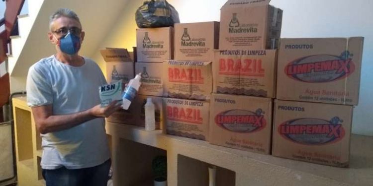 Ematerce distribui kits de higiene e EPIs para escritórios regionais