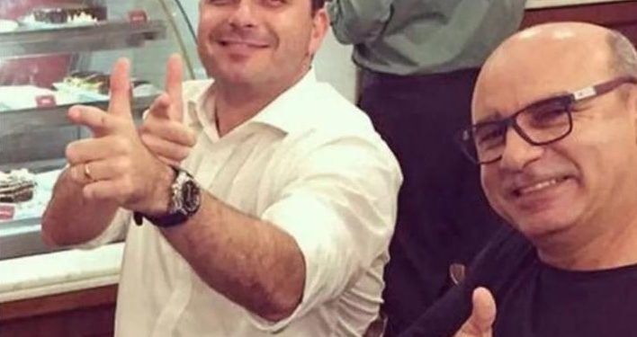 MP intima Flávio Bolsonaro para prestar depoimento sobre o caso Queiroz
