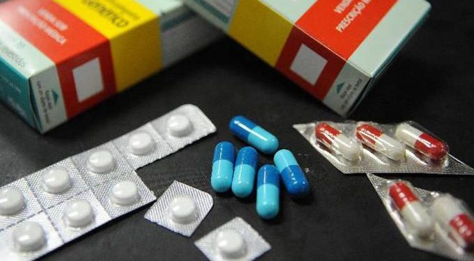 Governo zera tarifas de 34 medicamentos usados no combate à Covid-19