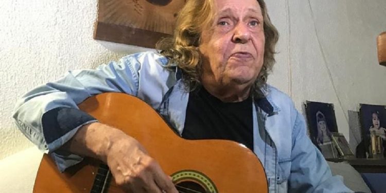 Morre, aos 76 anos, Renato Barros, líder do Renato e Seus Blue Caps