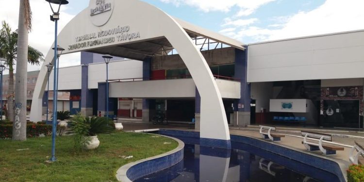 Cinco cidades cearenses em ‘lockdown’ terão retorno do transporte intermunicipal interrompido