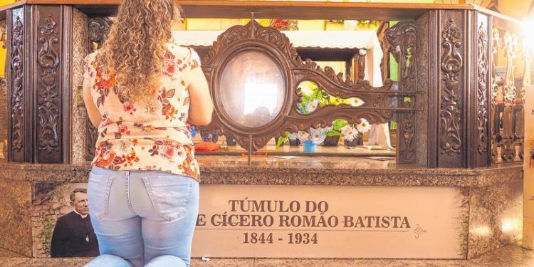 Romaria de Juazeiro do Norte acontecerá virtualmente pela primeira vez na história