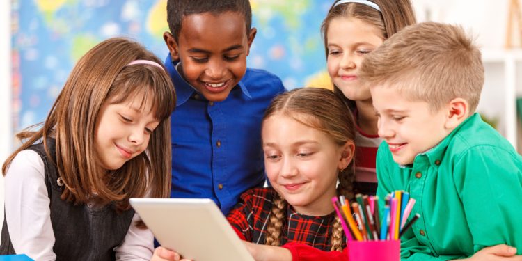 Câmara aprova em 2º turno texto-base do Fundeb com 23% de recursos da União; PEC vai ao Senado