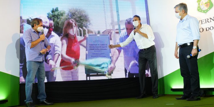 Governo do Ceará inaugura obras e autoriza novos sistemas de abastecimento d’água e esgoto