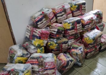 Alimentos doados na primeira etapa da campanha ao Instituto Severino Duarte para famílias do João Cabral (Foto: Aretuza Tenorio/UFCA)