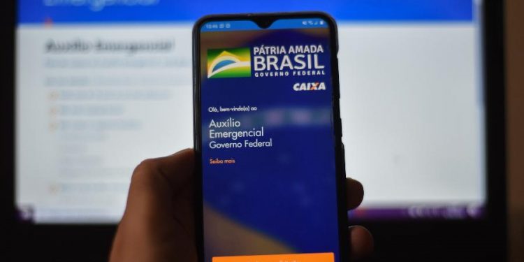 Secretário do Tesouro admite possibilidade de nova prorrogação do auxílio emergencial