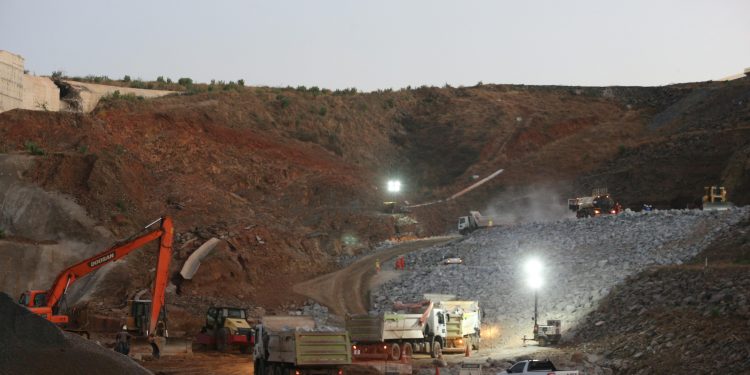 Após dez dias, obras em estrutura da barragem de Jati são concluídas