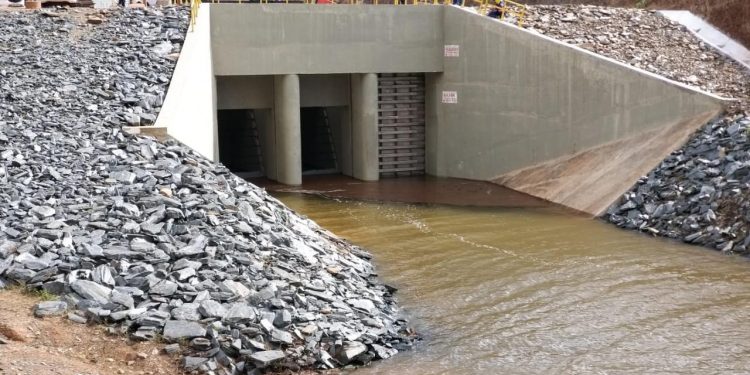 CAC deve receber águas do Velho Chico já na próxima semana; barragem de Jati chega a 80%