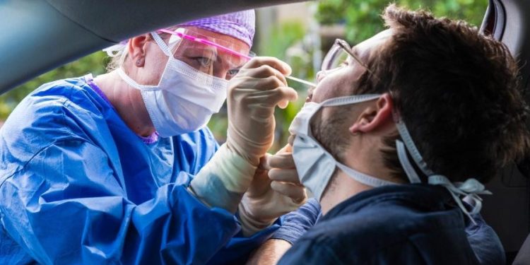 Bélgica e Holanda registram reinfecção por Covid-19, revela TV pública