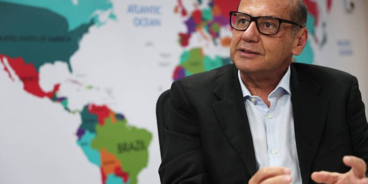 ‘Podemos vacinar contra a Covid-19 em janeiro’, diz diretor do Butantan