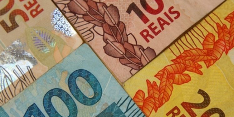 Governo deixa Renda Brasil fora do Orçamento para 2021 e mantém previsão do Censo