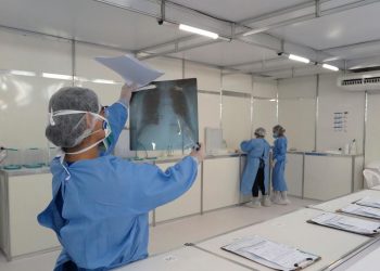 Em Juazeiro do Norte, município com mais ocorrências no Cariri, o hospital de campanha (foto) para atender os casos da doença foi inaugurado no dia 6 de julho (Foto: Antonio Rodrigues)