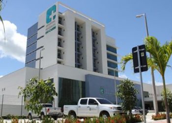 O casal sobrevivente foi socorrido ao Hospital Regional do Cariri, em Juazeiro do Norte (Foto: Arquivo)