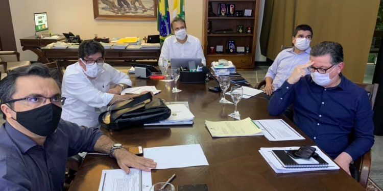 Camilo Santana renova decreto e Cariri avança para a fase 2 do plano de retomada da economia