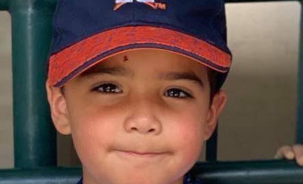 Menino morre após contrair ameba comedora de cérebro