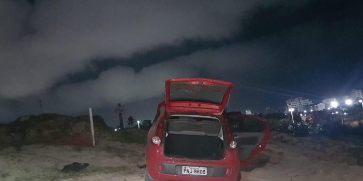 Criança de 4 anos é assassinada e quatro homens morrem em tiroteio