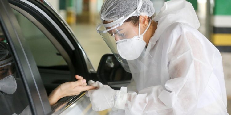 Covid-19: Ceará tem baixo risco na evolução da pandemia, indica relatório do Consórcio Nordeste