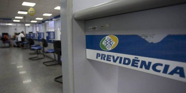 Agências do INSS retomam atendimento presencial na segunda-feira