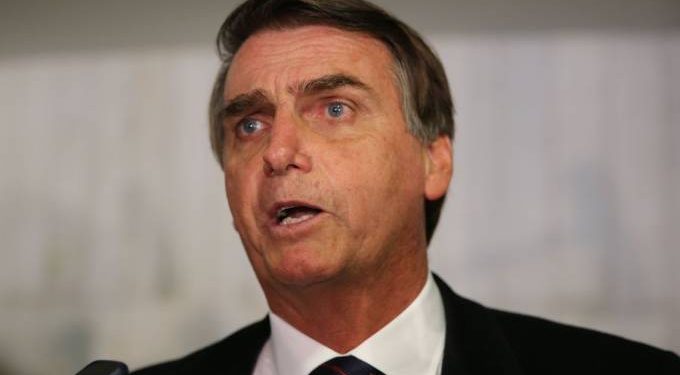 Aprovação de Bolsonaro supera reprovação pela 1ª vez desde maio de 2019, aponta pesquisa