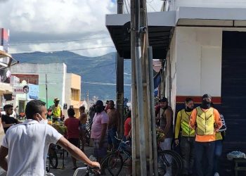 Aglomerações seguem acontecendo no Ceará mesmo com estado de calamidade