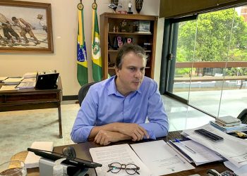 Camilo faz apelo para que população use máscara e evite aglomeração