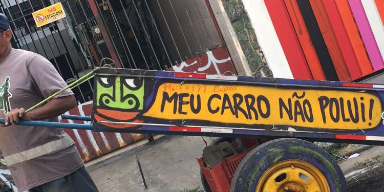 O balde de Chico – Por Alexandre Lucas