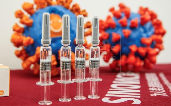 Faz sentido tanta rejeição à vacina chinesa? Compreenda melhor a CoronaVac