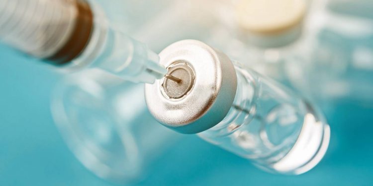 Primeiras doses da CoronaVac contra a Covid-19 chegam em uma semana, diz Doria