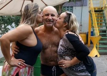 Edianne Abreu e Charlô Ferreson, candidatas pelo PSL em 2018, e o PM Fabrício Queiroz, em fotografia de janeiro daquele ano (Foto: Reprodução/Facebook)