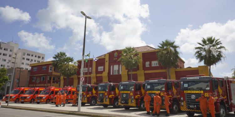 Com mais nove caminhões e viaturas, Bombeiros reforçam combate a incêndios e ações de busca e salvamento