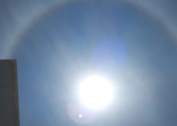 O fenômeno atraiu a atenção de moradores de Iguatu