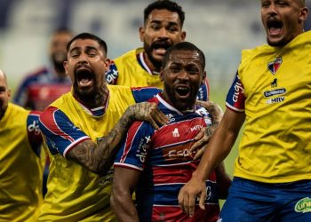 Bicampeão: Fortaleza vence Ceará novamente com gol de Tinga e fatura Campeonato Cearense